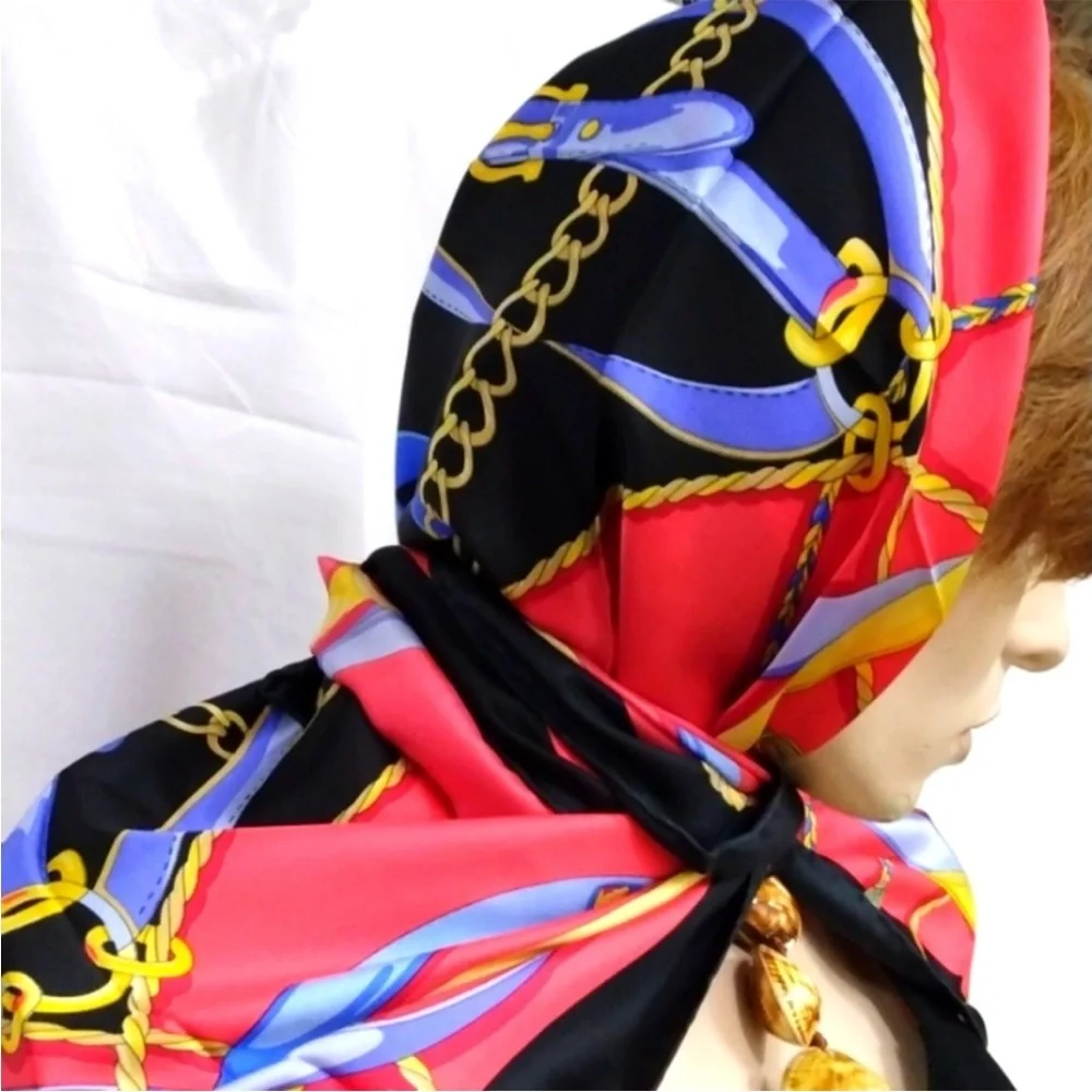 Hermes 💯% Silk Scarf 🧣 - Picture 1 of 7